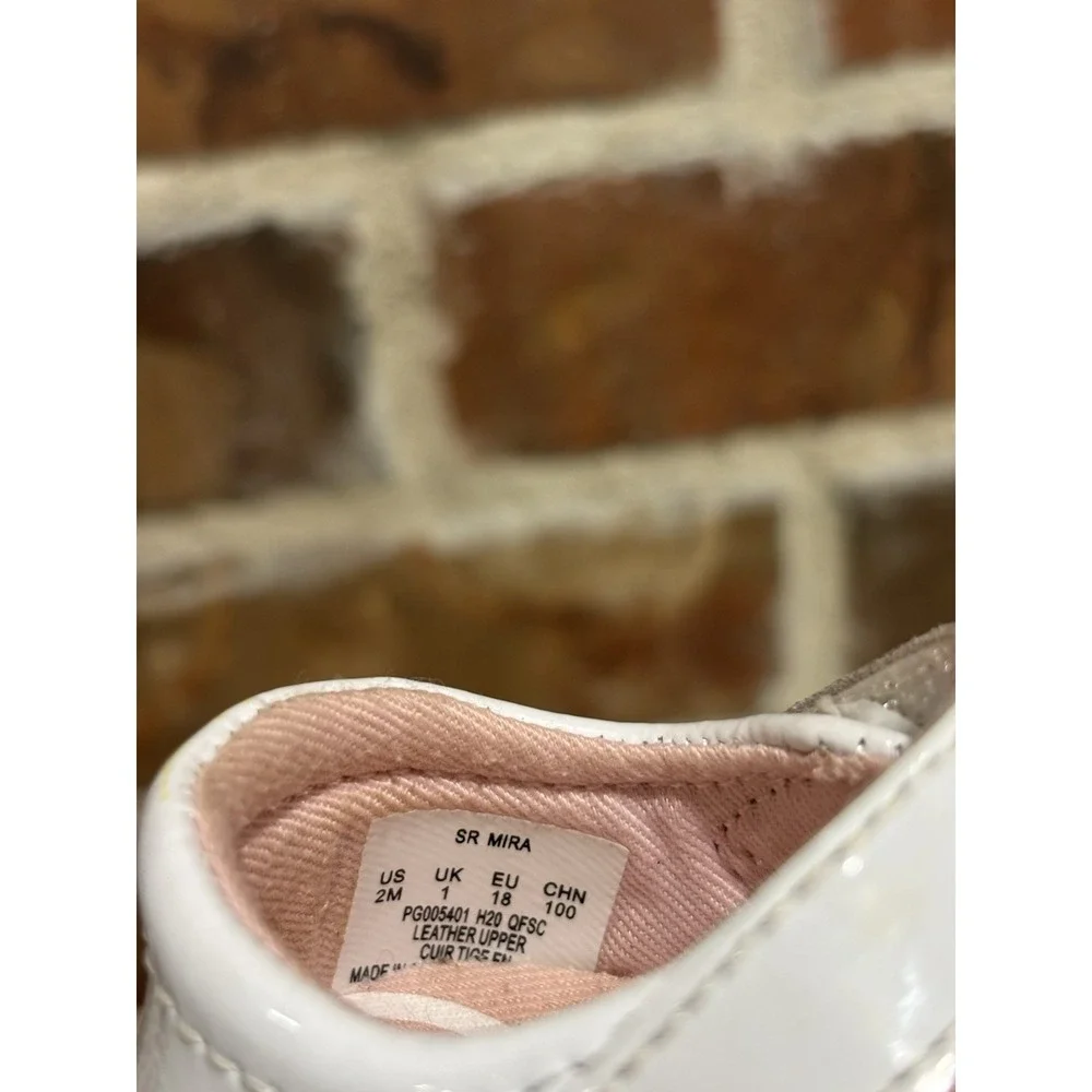 Stride Rite Mira Infant Size 2M Girls White Leather Floral Shoes Mary Jane